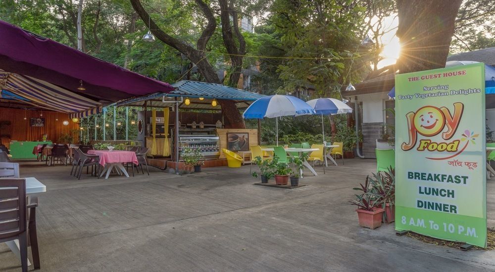 Mint Koregaon Park Next To Osho Ashram Пуна Экстерьер фото