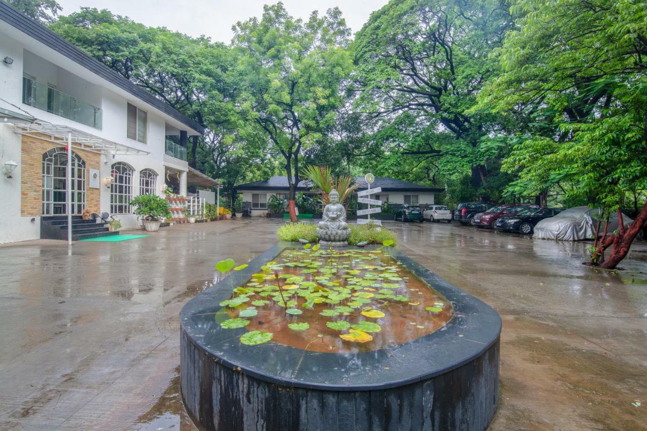 Mint Koregaon Park Next To Osho Ashram Пуна Экстерьер фото